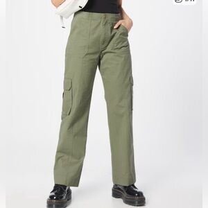 Abercrombie & Fitch Olive Green straight leg Cargo Pants